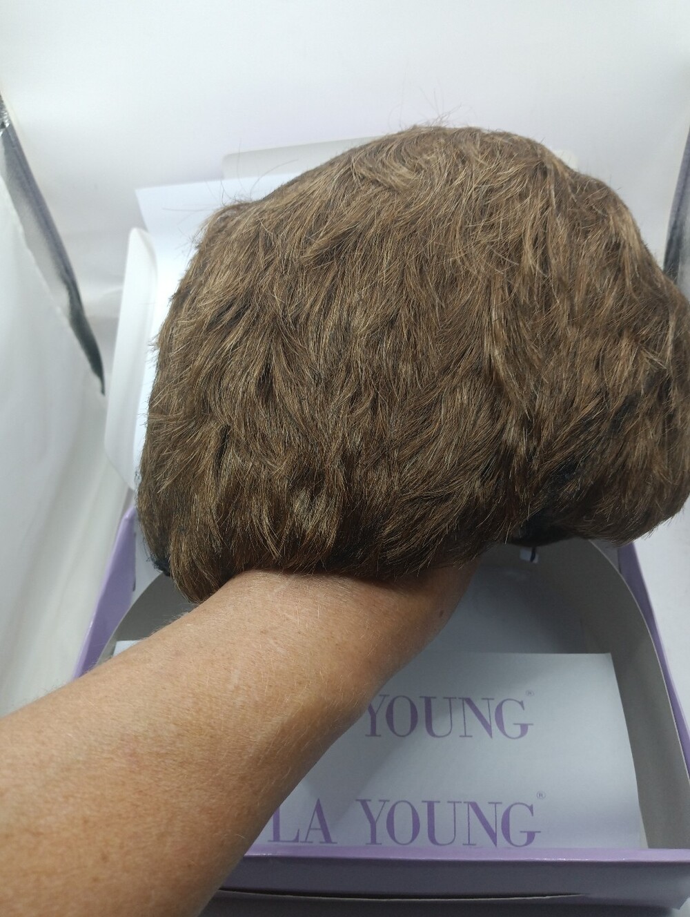 Paula Young Wig Style Vikki Brown Color 12 New In Box Size L